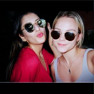 Meet your Posher, Gab